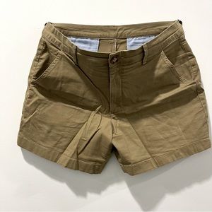Chubbies 5.5” Flat Front Shorts - Brown